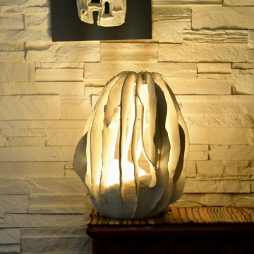Lampa rzeźba ceramiczna